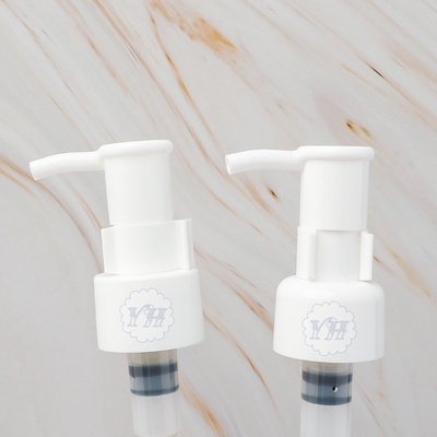 Bottiglia personalizzata della pompa della lozione del cilindro PETG del logo per l'imballaggio cosmetico