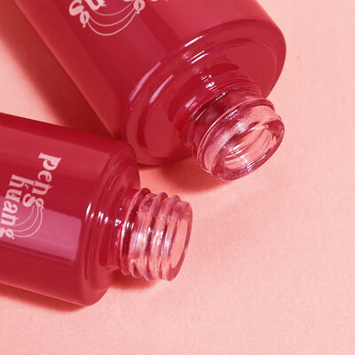 Luxury cosmetics packaging bottle offering Coated Surface Handling suitable for cosmetic cream and skincare containers