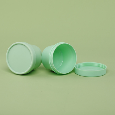 i barattoli dell'imballaggio di plastica 100g affrontano l'ANIMALE DOMESTICO cosmetico del coperchio a vite del contenitore di cura riciclato