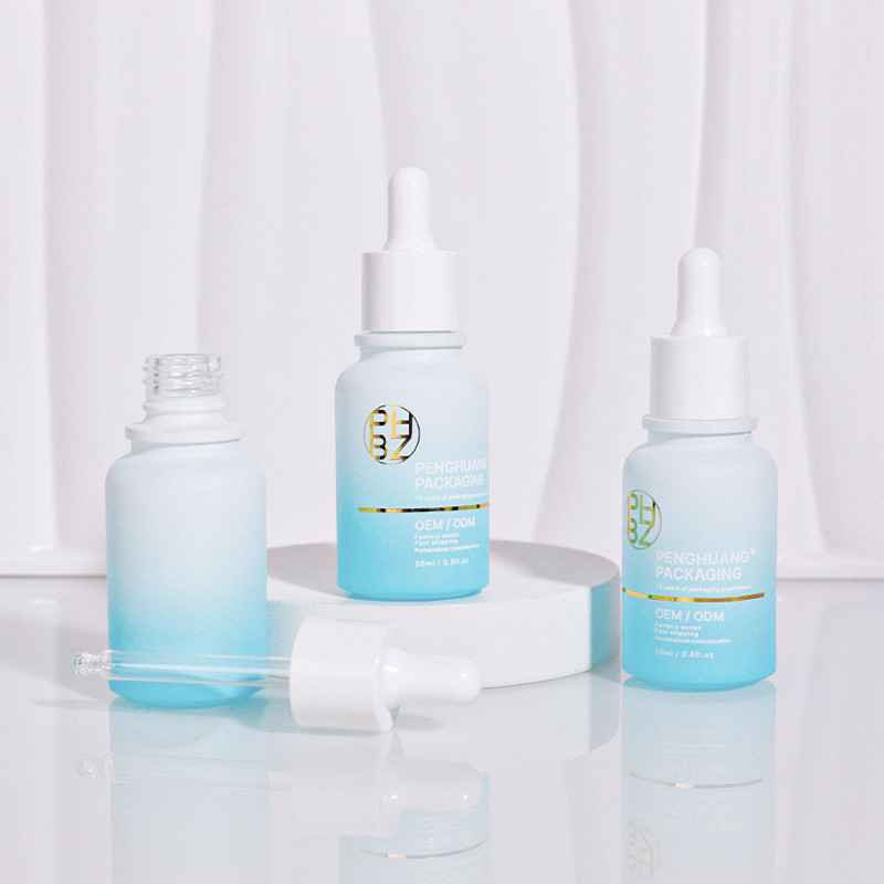 Logo personalizzato Bottiglia di siero di vetro da 30 ml Bottiglia gocciolante bianca opaca per olio per capelli