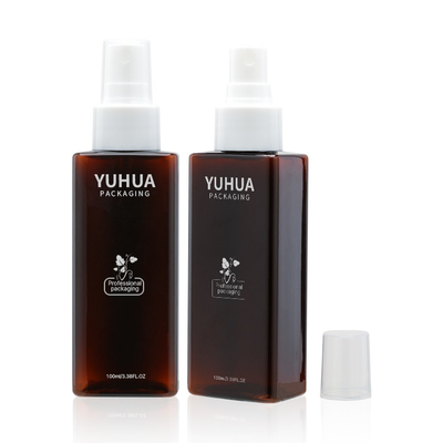 La progettazione quadrata di colore dell'ambra di forma della bottiglia di plastica del wholsale 100ml di prezzo franco fabbrica con colore bianco della pompa dello spruzzo cistomzed