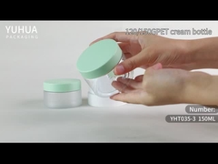 L'abitudine ha glassato i barattoli crema di plastica del coperchio